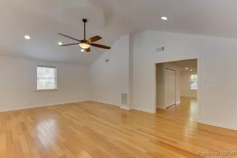 8729 Marlfield Rd, Gloucester, VA 23061 photo 13