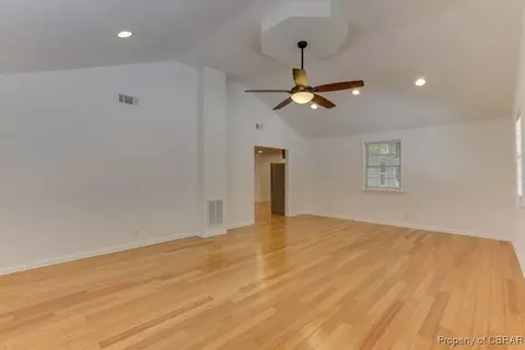 8729 Marlfield Rd, Gloucester, VA 23061 photo 12