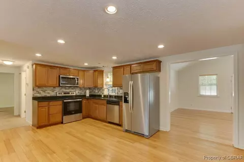 8729 Marlfield Rd, Gloucester, VA 23061 photo 14