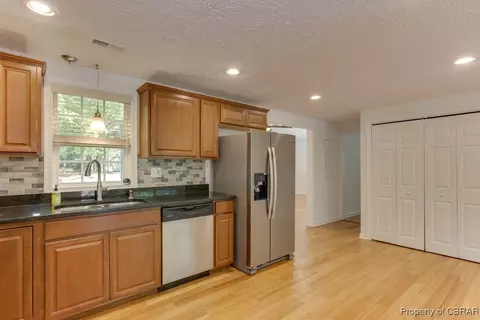 8729 Marlfield Rd, Gloucester, VA 23061 photo 17