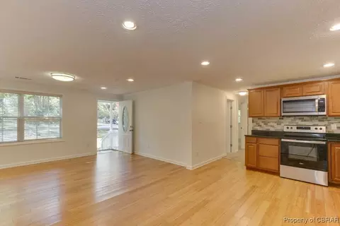 8729 Marlfield Rd, Gloucester, VA 23061 photo 15
