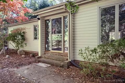 8711 Indian Rd, Gloucester, VA 23061 photo 3