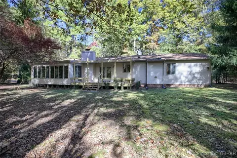 8711 Indian Rd, Gloucester, VA 23061 photo 2