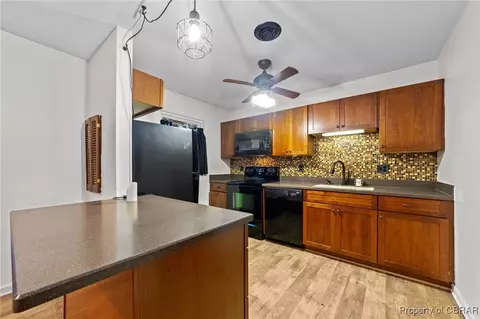 7177 Amherst Ln, Gloucester, VA 23061 photo 11