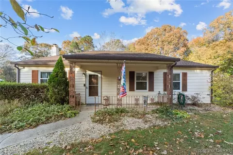 7177 Amherst Ln, Gloucester, VA 23061 photo 2