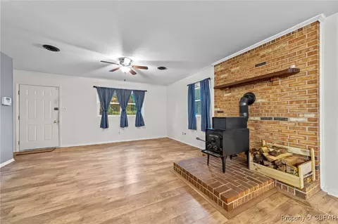 7177 Amherst Ln, Gloucester, VA 23061 photo 5