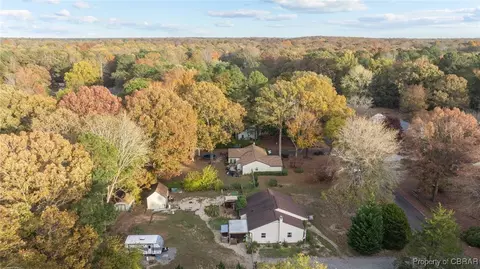 7177 Amherst Ln, Gloucester, VA 23061 photo 38