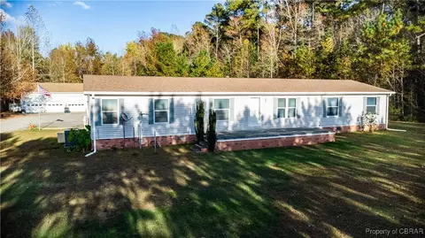 9823 Indian Rd, Gloucester, VA 23061 photo 8