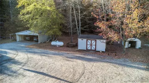 9823 Indian Rd, Gloucester, VA 23061 photo 5