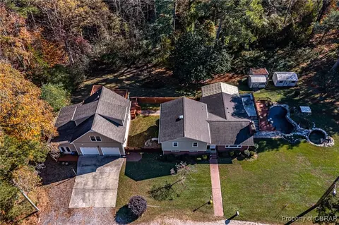 148 Forrer St, Saluda, VA 23149 photo 2