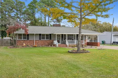 49 Mohawk Rd, Hampton, VA 23669