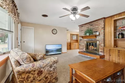 49 Mohawk Rd, Hampton, VA 23669 photo 12
