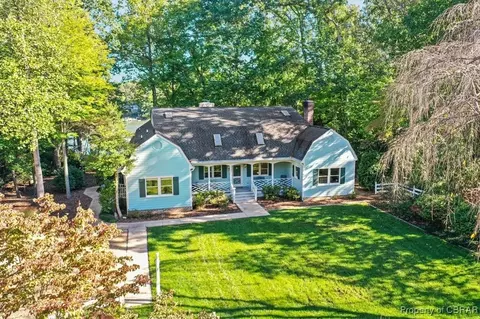 184 York Rd, Irvington, VA 22480