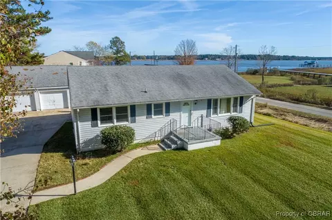 506 Lee St, West Point, VA 23181