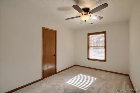 6359 Meadow Dr, Gloucester, VA 23061 photo 23