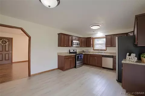 6359 Meadow Dr, Gloucester, VA 23061 photo 13