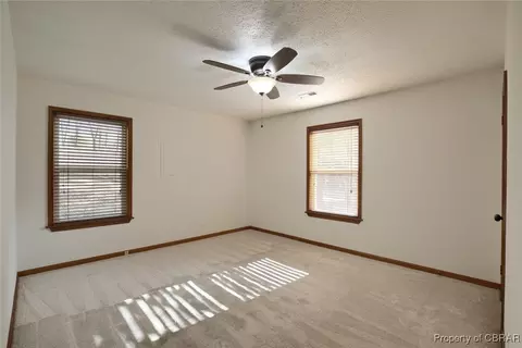 6359 Meadow Dr, Gloucester, VA 23061 photo 20
