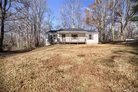 6359 Meadow Dr, Gloucester, VA 23061