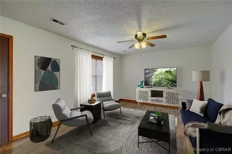 6359 Meadow Dr, Gloucester, VA 23061 photo 4