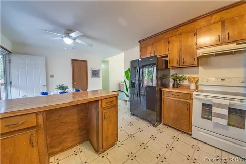 9819 Spring Branch Dr, Gloucester, VA 23061 photo 19