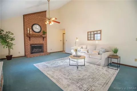 9819 Spring Branch Dr, Gloucester, VA 23061 photo 10