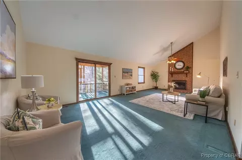 9819 Spring Branch Dr, Gloucester, VA 23061 photo 13
