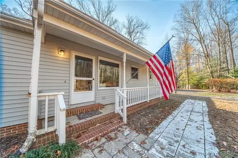 9819 Spring Branch Dr, Gloucester, VA 23061 photo 6