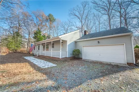 9819 Spring Branch Dr, Gloucester, VA 23061 photo 3