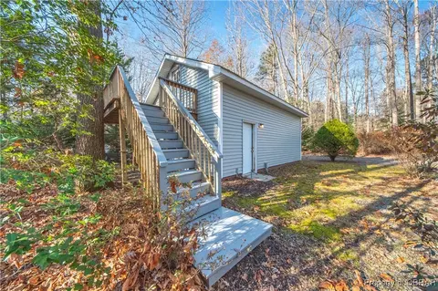 9819 Spring Branch Dr, Gloucester, VA 23061 photo 37