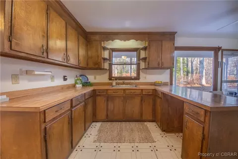 9819 Spring Branch Dr, Gloucester, VA 23061 photo 18