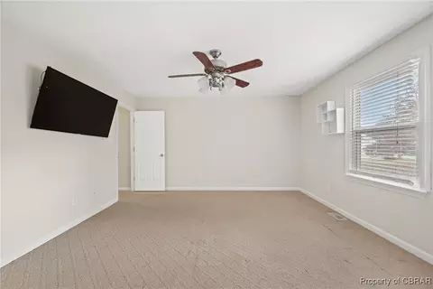 1 Corwin Cir, Hampton, VA 23666 photo 15