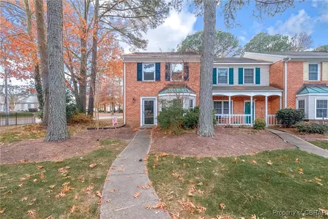 1 Corwin Cir, Hampton, VA 23666 photo 3