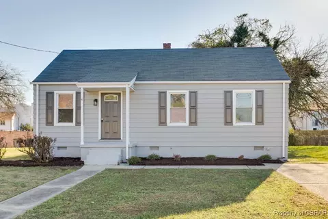 4 Cornell Dr, Hampton, VA 23669 photo 2