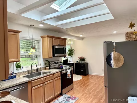 7809 Ark Rd, Gloucester, VA 23061 photo 5