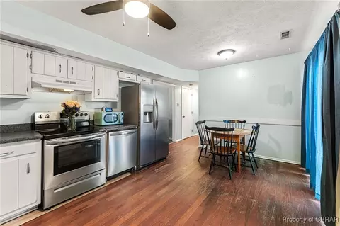 6549 Kimberly Dr, Gloucester, VA 23061 photo 12