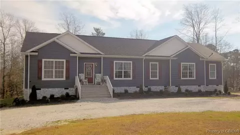1931 W Taylorsville Rd, Shacklefords, VA 23156