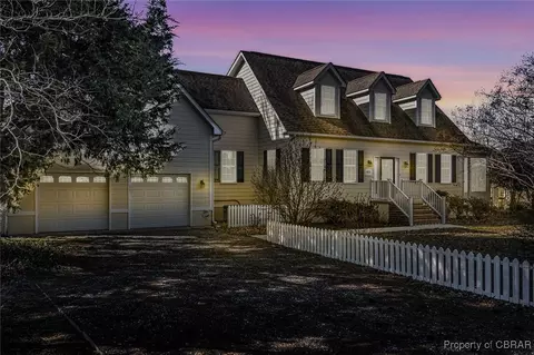 415 Sweet Hall Dr, Reedville, VA 22539