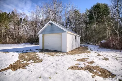 3599 York River Rd, Plain View, VA 23156 photo 25