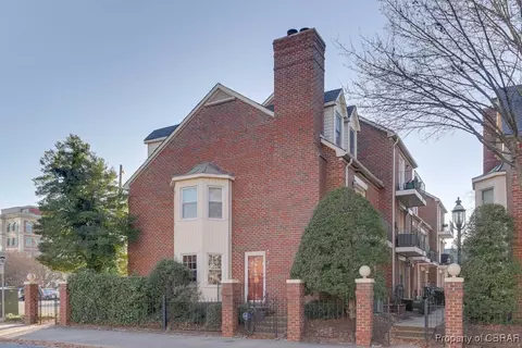 209 Eaton St, Hampton, VA 23669 photo 3