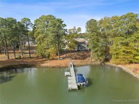 143 Kings Orchard Ln, Montross, VA 22520