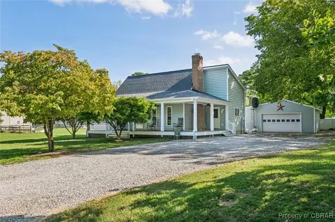 1923 Village Dr, Gloucester, VA 23072