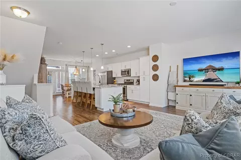 502 Violet Dr, Newport News, VA 23602
