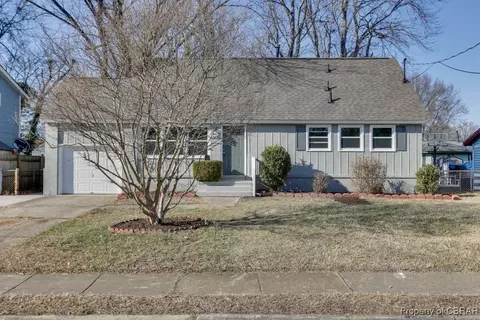 3310 W Weaver Rd, Hampton, VA 23666 photo 2