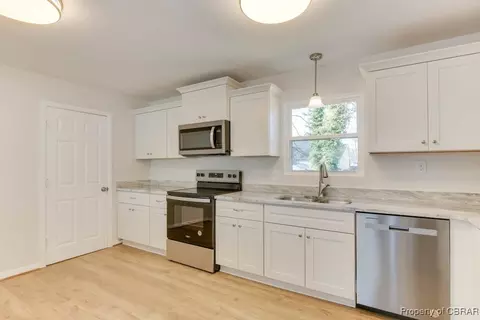 3310 W Weaver Rd, Hampton, VA 23666 photo 11