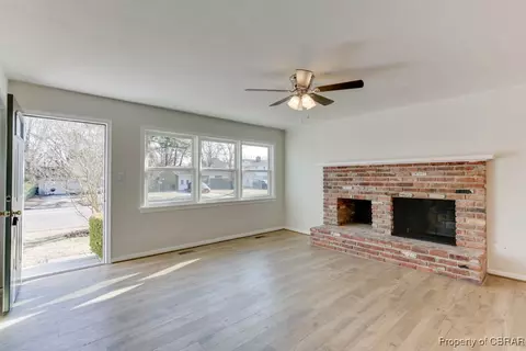 3310 W Weaver Rd, Hampton, VA 23666 photo 7