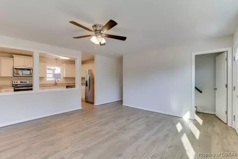 3310 W Weaver Rd, Hampton, VA 23666 photo 9