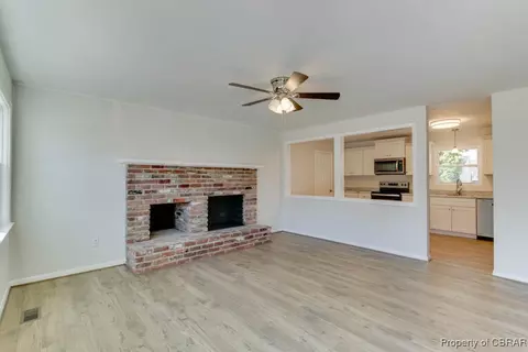 3310 W Weaver Rd, Hampton, VA 23666 photo 6
