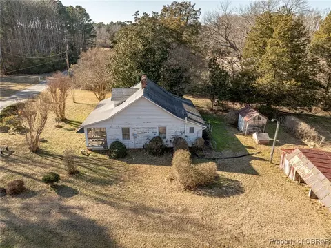 8429 Back Creek Rd, Gloucester, VA 23061 photo 2