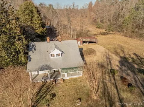 8429 Back Creek Rd, Gloucester, VA 23061 photo 13