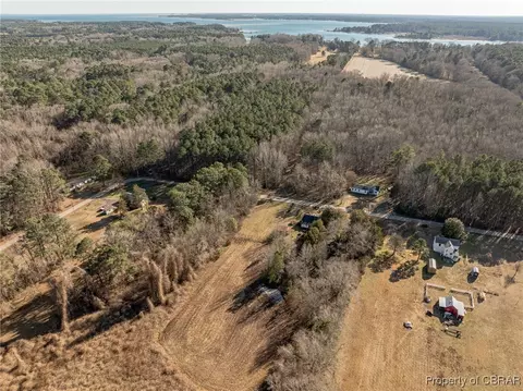 8429 Back Creek Rd, Gloucester, VA 23061 photo 17